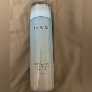 LANEIGE essential power skin refiner moisture